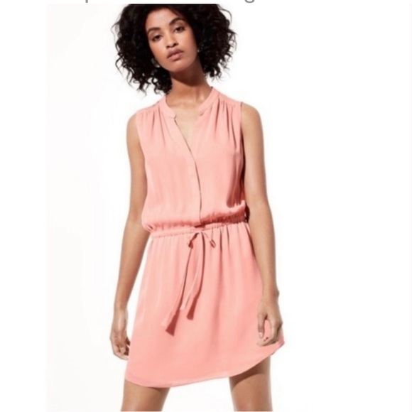 Babaton Dresses & Skirts - ARITZIA BABATON 100% SILK LIGHT PEACH DRESS Size XS EUC